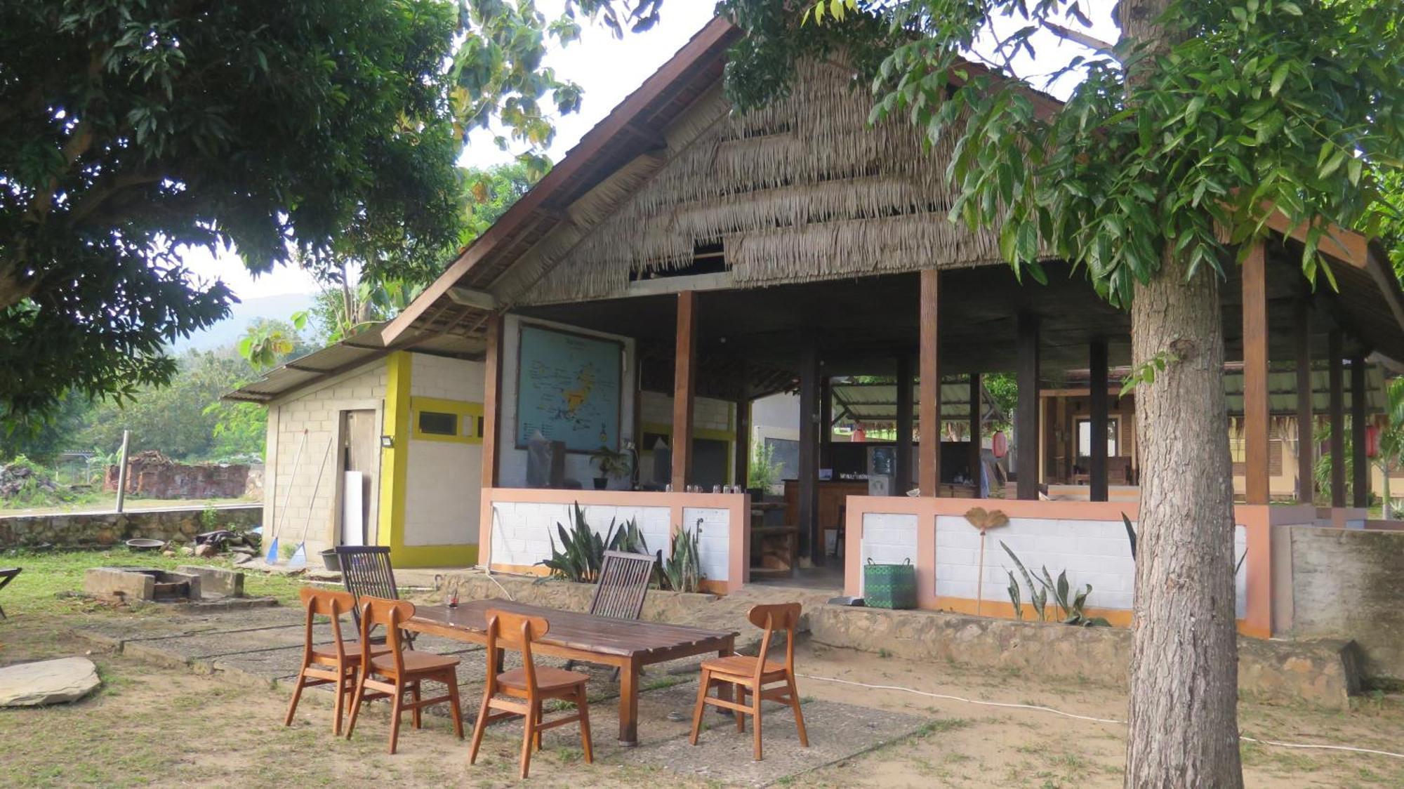 Mangrove Inn Каримунджава Экстерьер фото