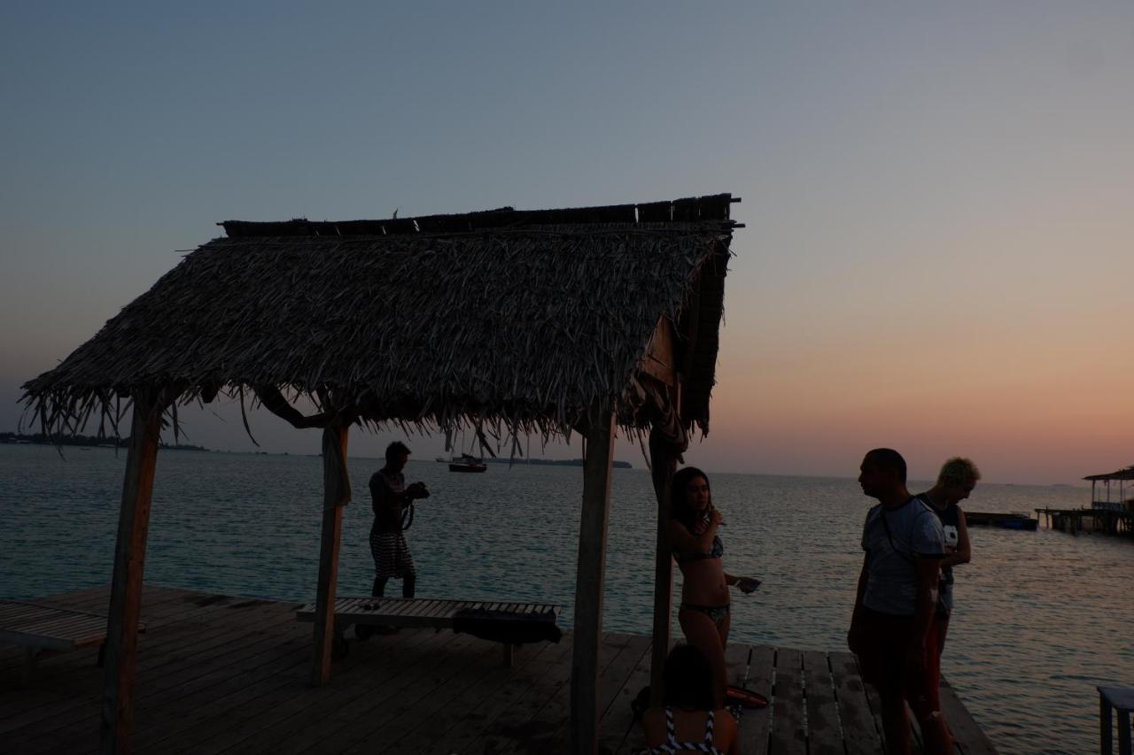Mangrove Inn Каримунджава Экстерьер фото